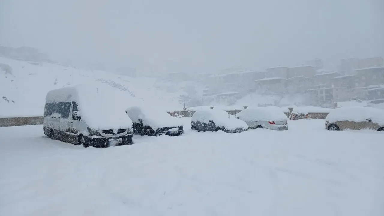 Eğitime kar arası! İşte okulların tatil edildiği illerimiz