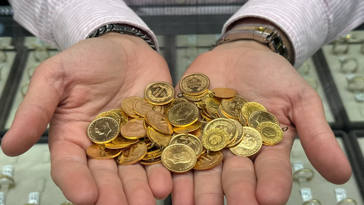 Uzman isimden altın için 'ilk gün' uyarısı! 2026'da altından daha fazla kazanç sağlamanın formülünü verdi 