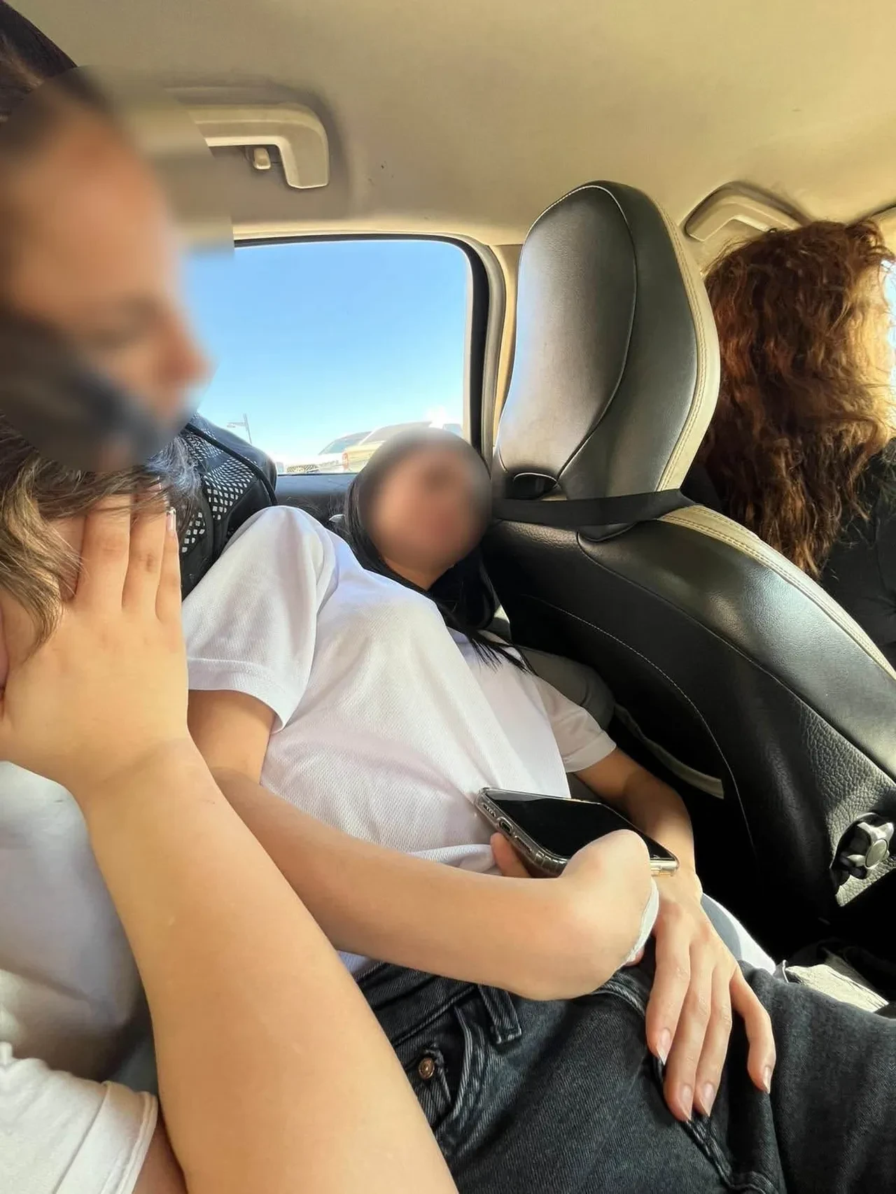 Öğrencilerini evine götürüp temizlik yaptıran öğretmen hakkında karar