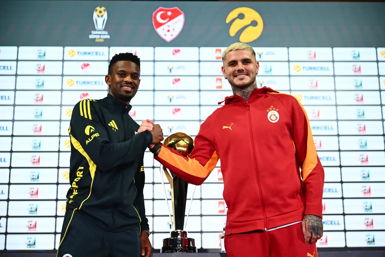 SÜPER KUPA FİNALİ! Galatasaray - Fenerbahçe maçı hangi kanalda, şifresiz mi? GS FB maçı ne zaman, saat kaçta?