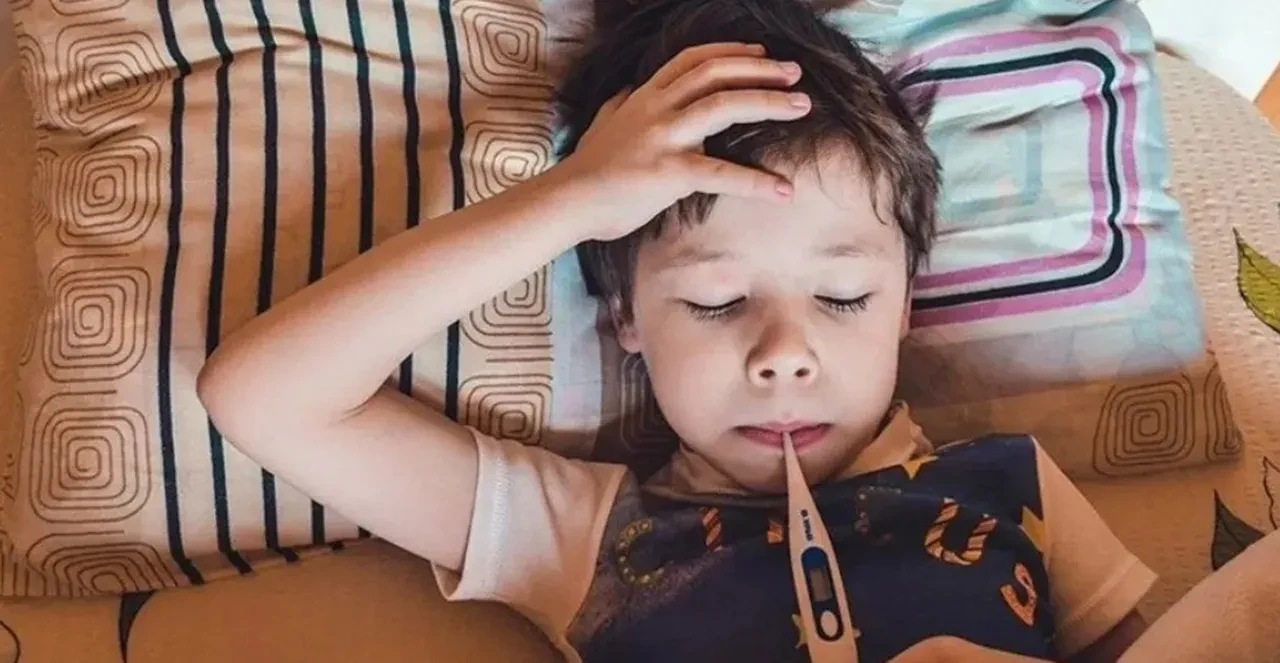 Acil servisler doldu, salgın hızla yayılıyor! Ateş düşmüyorsa dikkat!