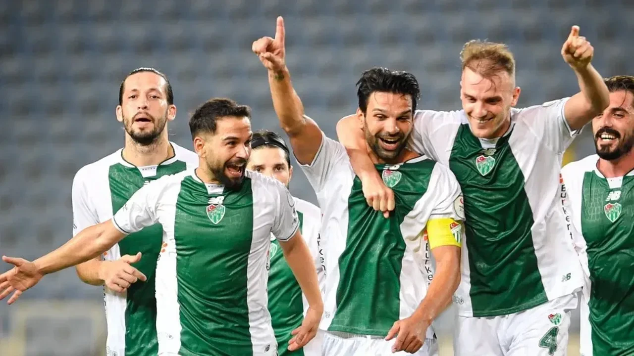 Bursaspor Yeni Malatyaspor maçı neden yok? Bursaspor Yeni Malatyaspor maçı kim kazandı?