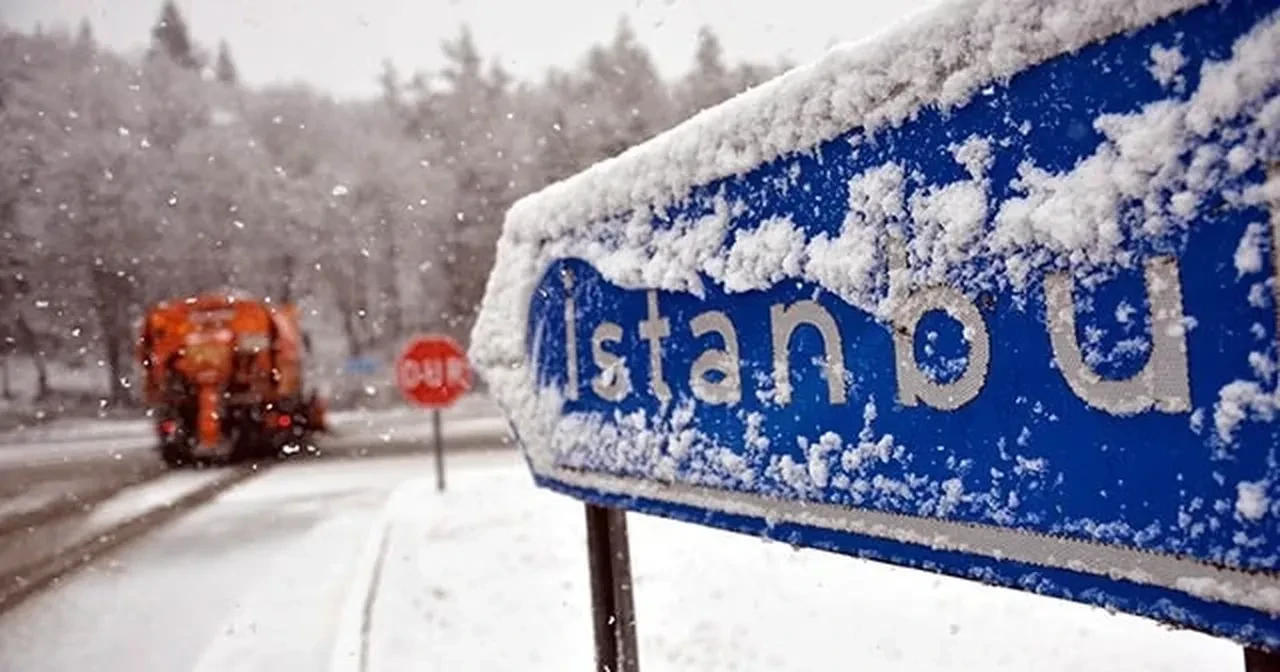 İstanbul'da yarın okullar tatil mi son dakika? 12 Ocak gözler İstanbul Valiliği'ne çevrildi