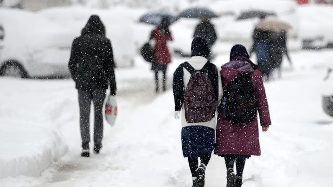 Eğitime kar molası! İşte okulların tatil edildiği illerimiz: İstanbul ve Ankara için de karar geldi