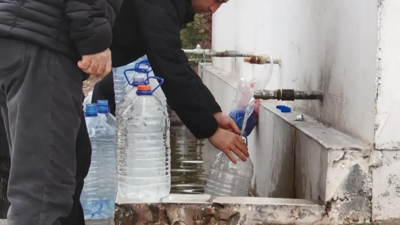 'Mansur Başkan barajı bitirdi, DSİ suyu getirmedi' diyen Özgür Özel'e İbrahim Yumaklı sert çıktı: ABB suyu çeşmeden akıtmayı beceremedi