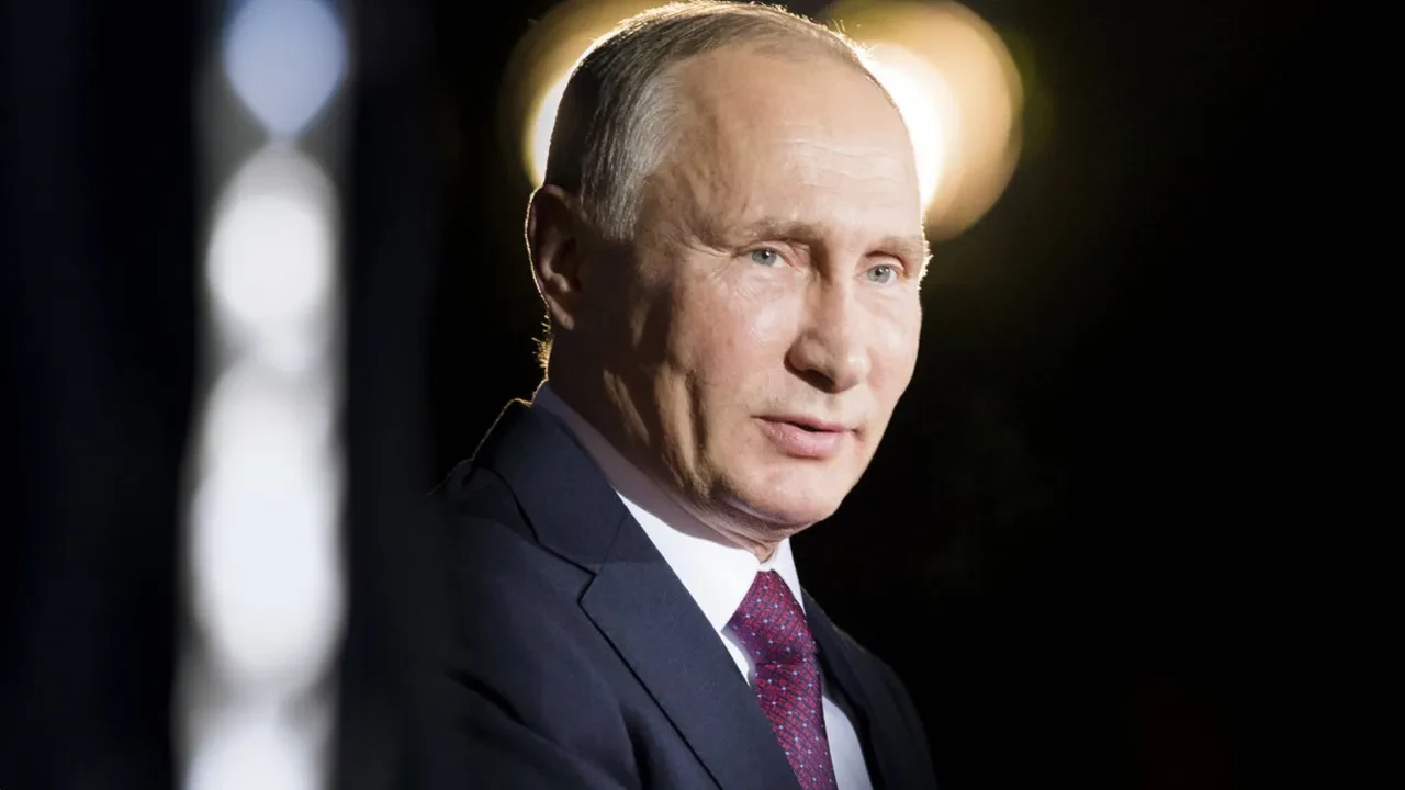 Putin'in yerine geçmek üzere eğitilenler! Eski istihbaratçıdan şoke eden iddialar