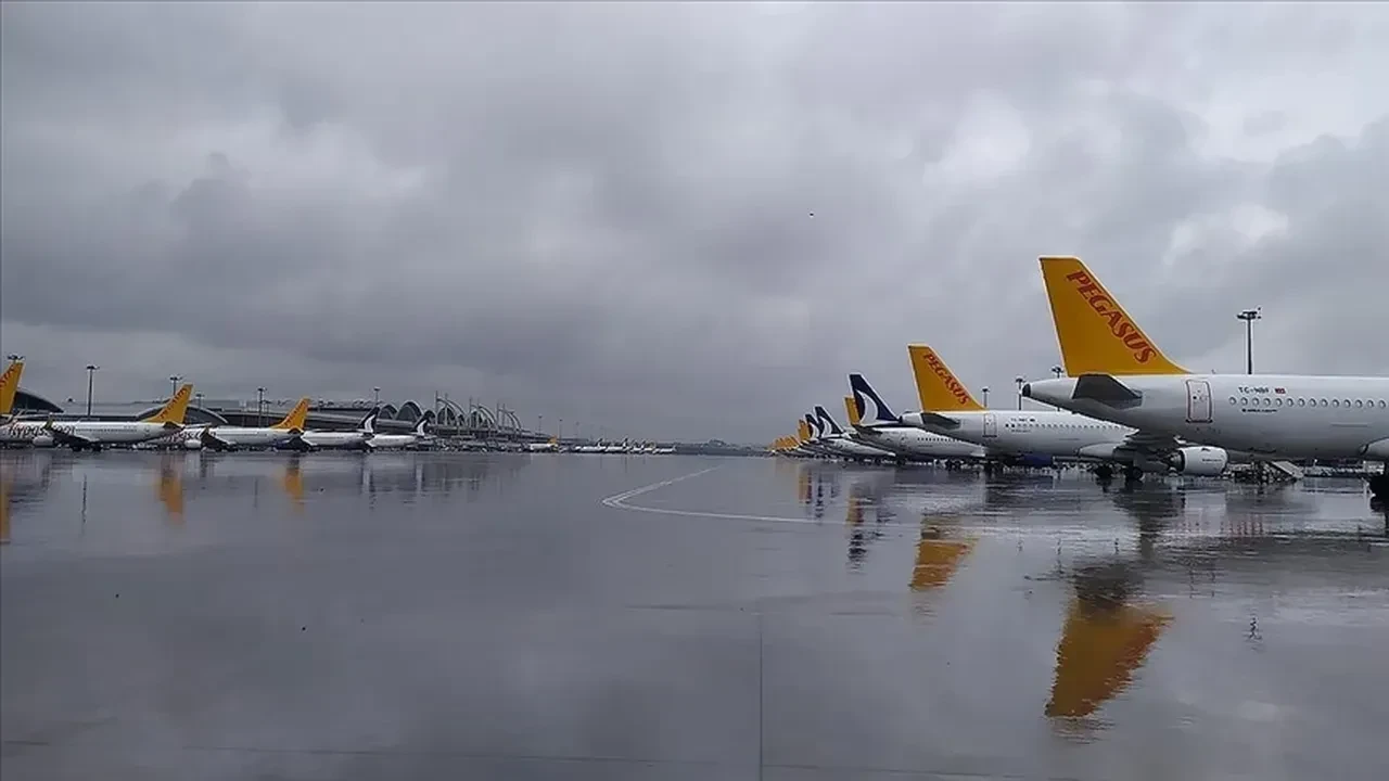 Uçuşlar iptal mi? 11-12 Ocak Sabiha Gökçen ve İstanbul Havalimanı iptal uçuşlar listesi