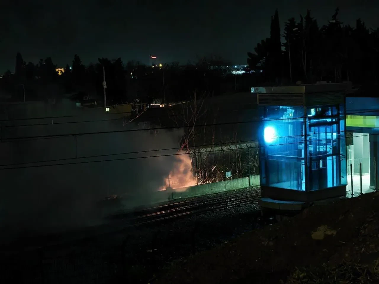 Yenibosna metro durağında patlama! Alevler yükseldi