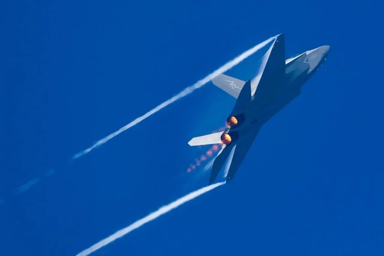 Çin’in F-35 rakibi J-35 seri üretime başlıyor