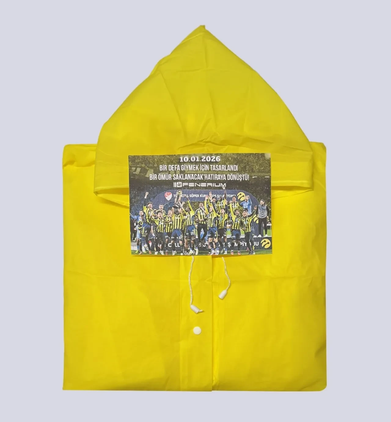Fenerbahçe yağmurluk fiyatı ne kadar? Sarı lacivert yağmurluk satışa çıktı