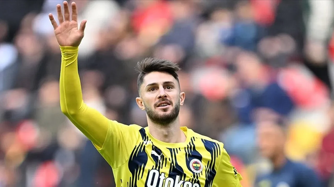 Fenerbahçe'nin yıldızının peşindeler! Tedesco ve yönetim kararını verdi