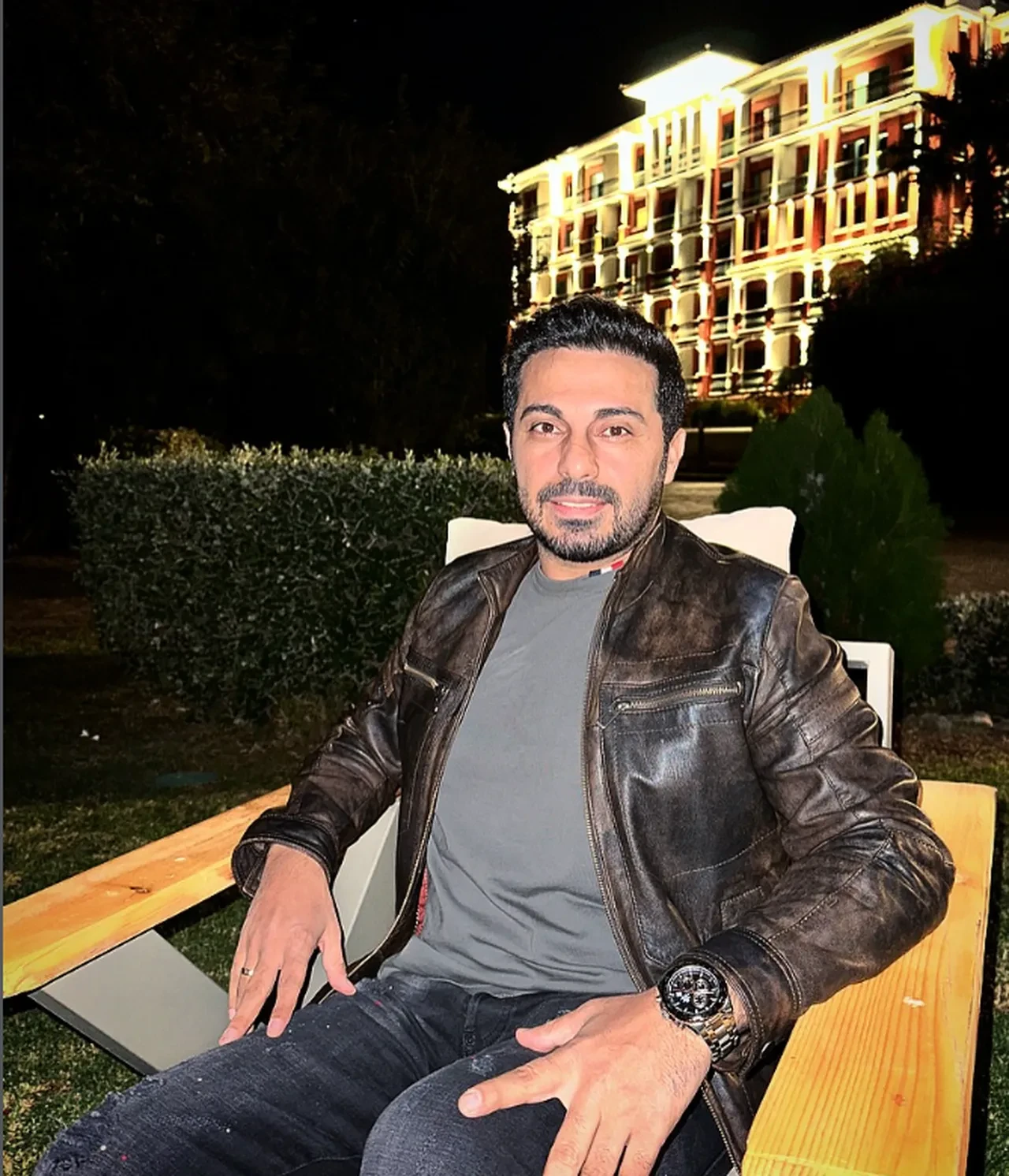 Ferdi Tayfur'un kızı Tuğçe Tayfur ve damadı Muhammet Aydın hakkındaki dolandırıcılık iddiaları bitmiyor! Bu sefer oyuncu Özgür Aksoy konuştu