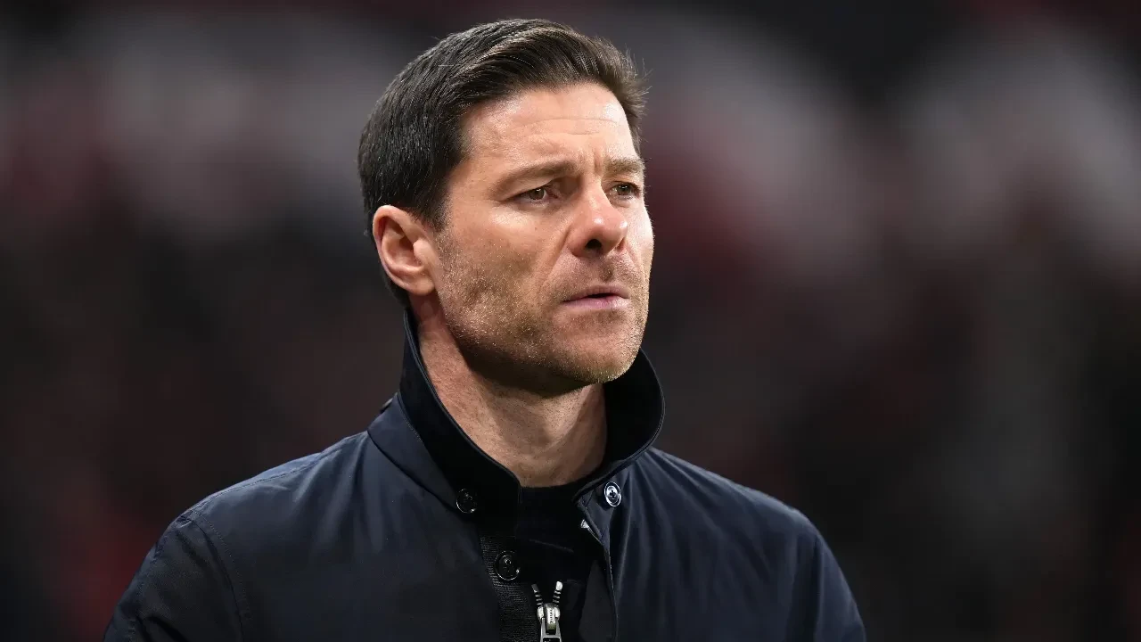 Real Madrid'de Xabi Alonso ile yollar ayrıldı!