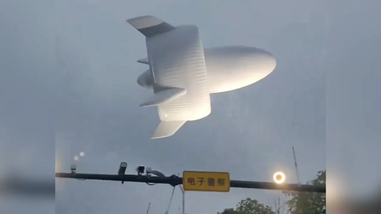 Sosyal medyayı sallayan video: Gökyüzünde süzülen 