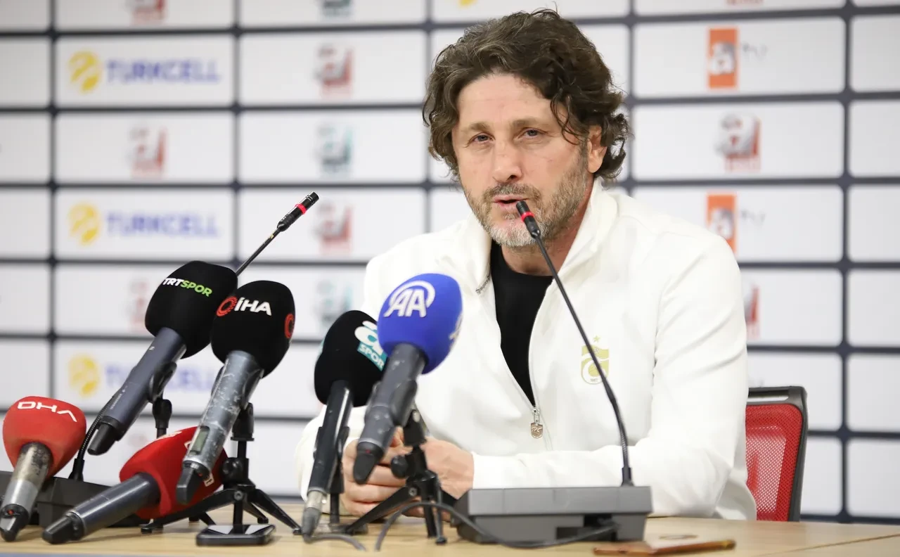 Trabzonspor transferde atağa kalktı! Bordo-mavililere 2 yeni savunmacı