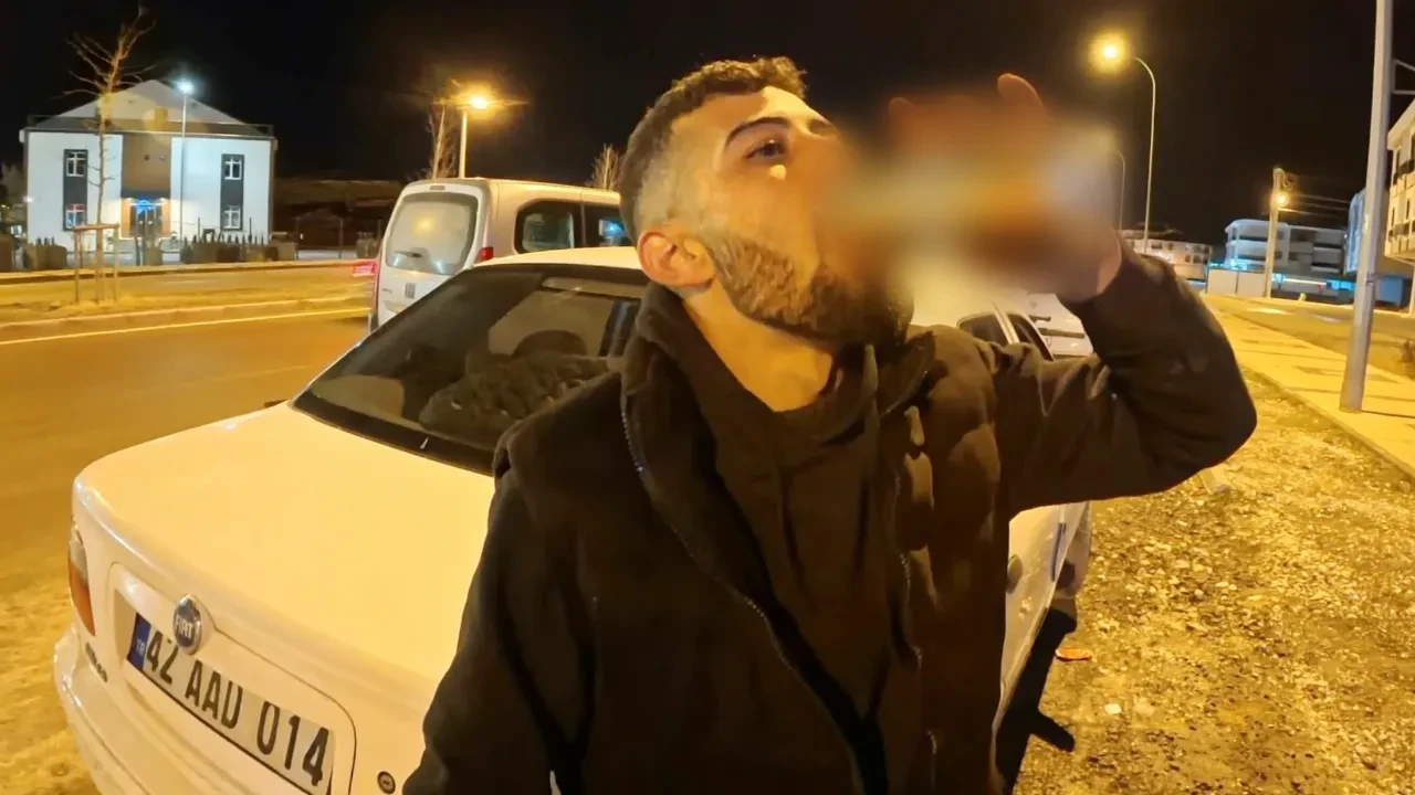 Alkollü sürücü ehliyeti kaptırdı, yaptığı hareket şoke etti! 