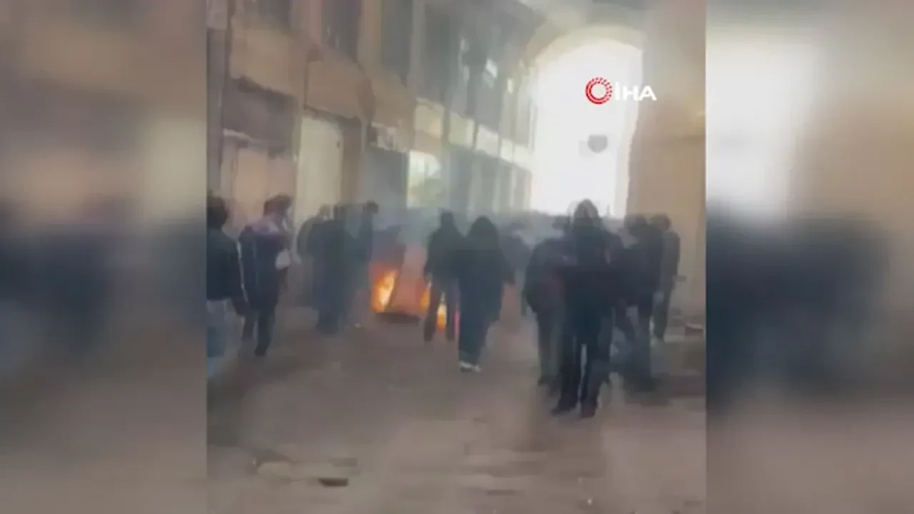 Can kaybı 2 bini aştı! İran: Protestocuları 'silahlı teröristler' kesici aletlerle öldürdü