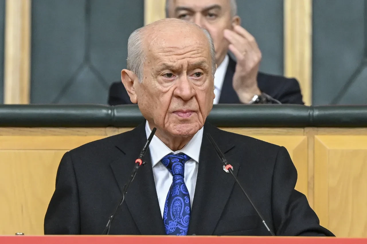 Devlet Bahçeli'den emekli maaşı çıkışı! 'Gerekirse gövdemizi taşın altına koyarız'