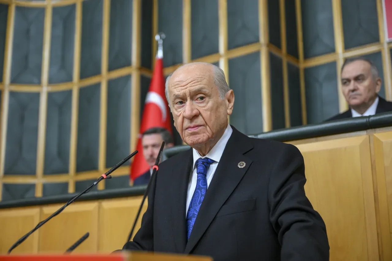 Devlet Bahçeli'den emekli maaşı çıkışı! 'Gerekirse gövdemizi taşın altına koyarız'