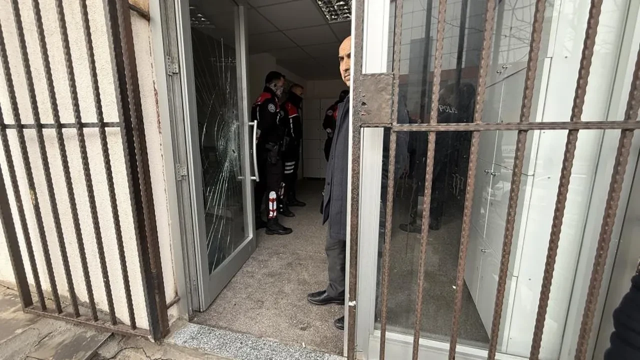 Diyarbakır'da 2 kardeş Kur'an Kursu'nu basıp husumetlilerinin canına kıydı