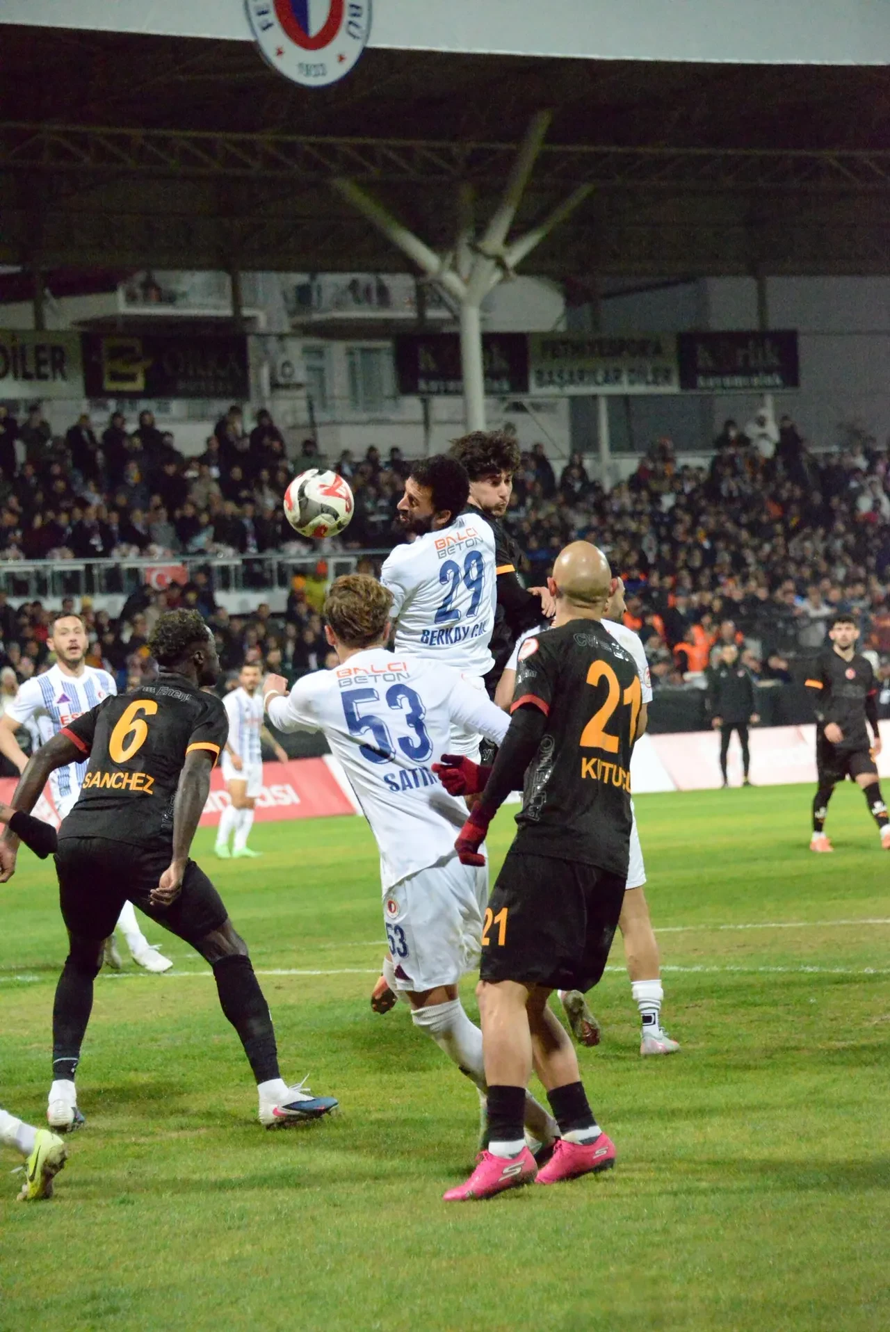 Galatasaray Fethiyespor deplasmanında da galip geldi: Ziraat Türkiye Kupası'nda 2'de 2!