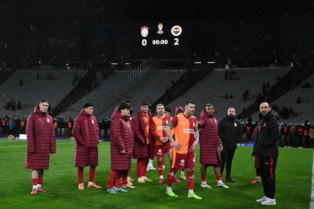 Galatasaray yeni 10 numarasını buldu! Okan Buruk genç yıldıza onay verdi