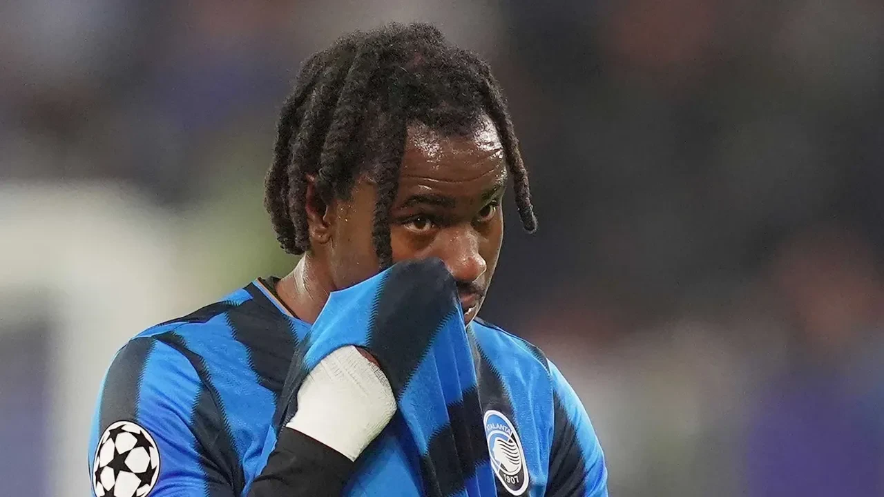 Galatasaray'da Lookman operasyonu başladı! Yönetim transfer görüşmeleri için İtalya'ya gitti