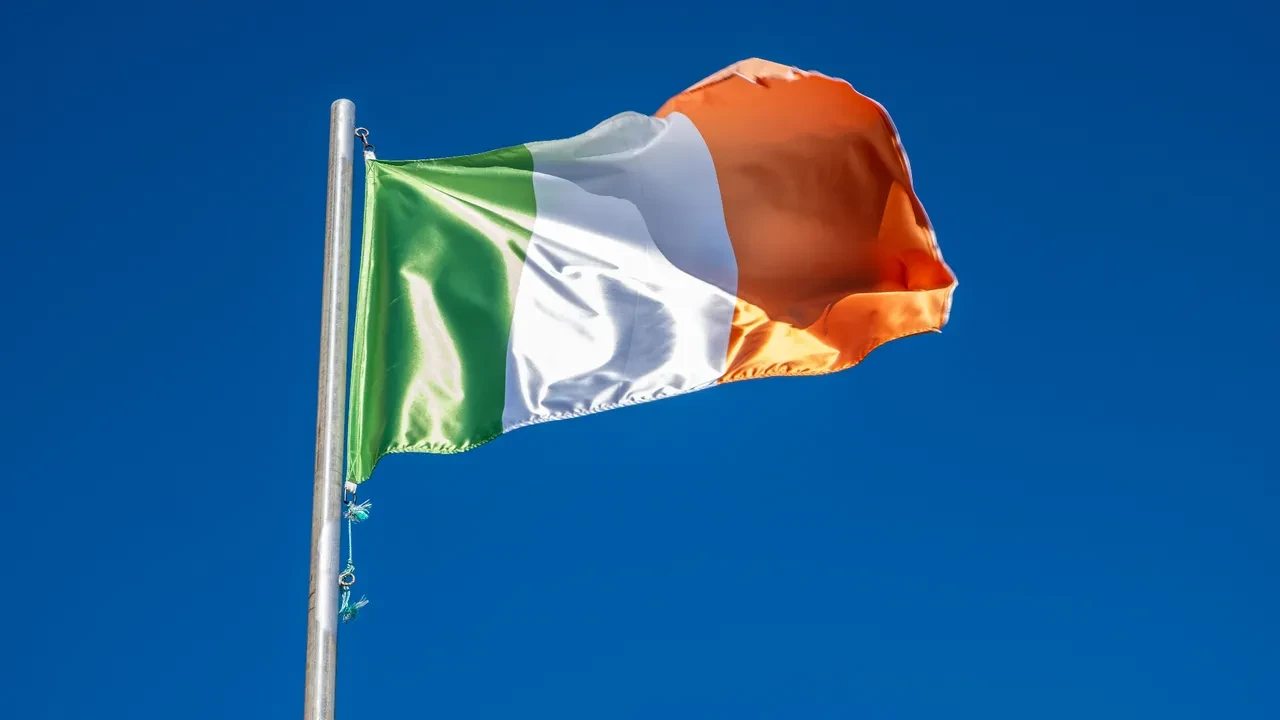 İRLANDA