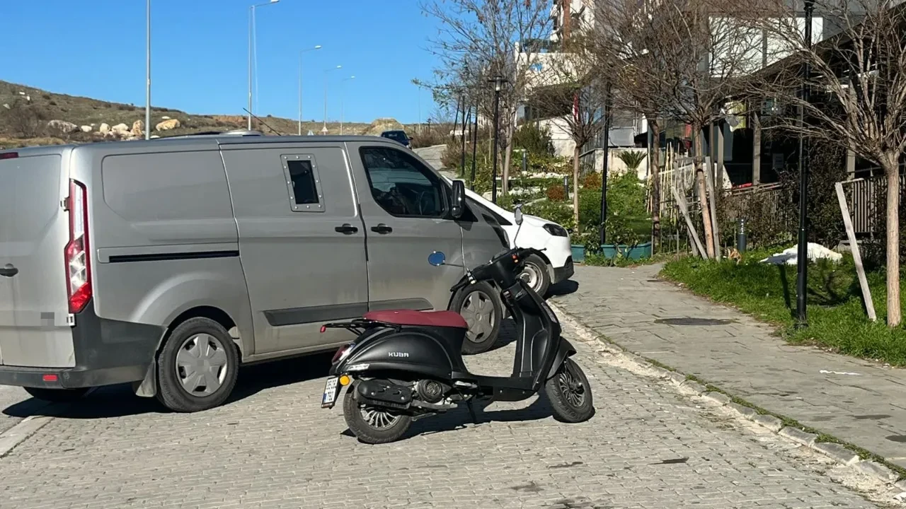 İzmir'de film sahnesi gibi soygun! Güvenlikleri saatlerce darp edip banka aracını soydular