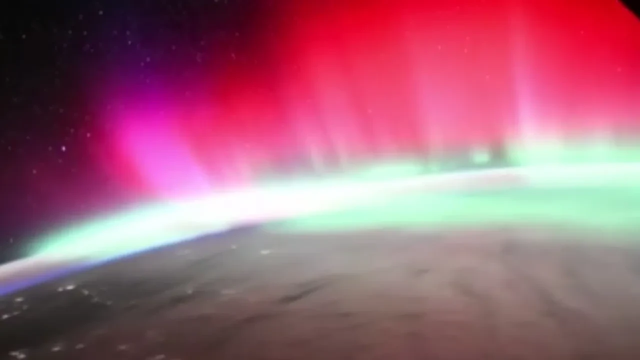 Japon astronot o anları kayda aldı! Kuzey ışıkları uzaydan görüntüledi
