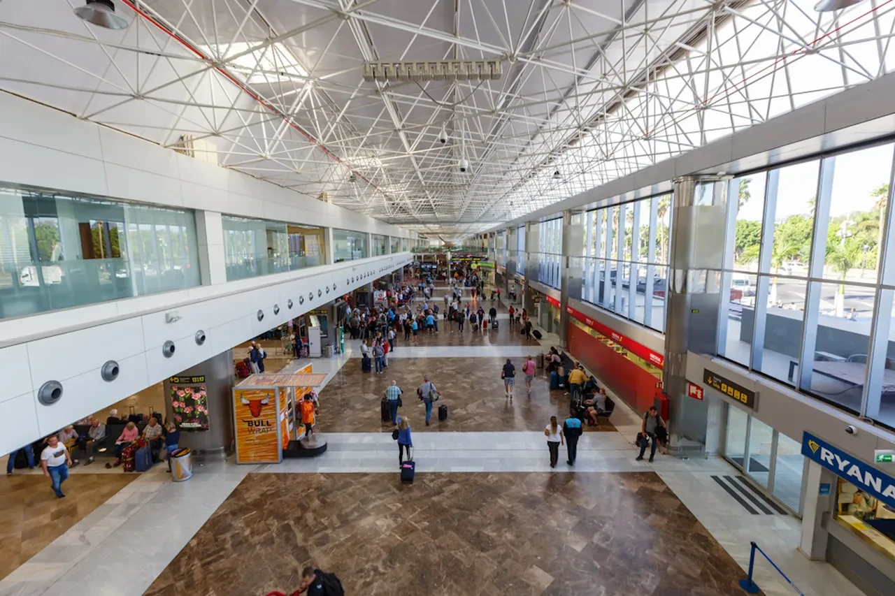 Ölen eşini uçağa bindirmeye çalışırken yakalandı! Çalışanlar yaşananları anlattı