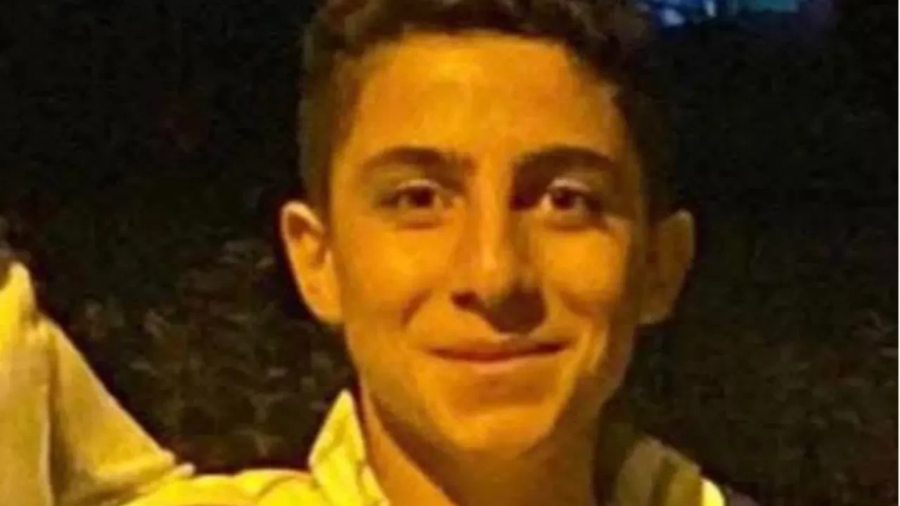 17 yaşındaki genç yaşam savaşını kaybetti! 10 gün önce 7 metre yükseklikten düşmüştü