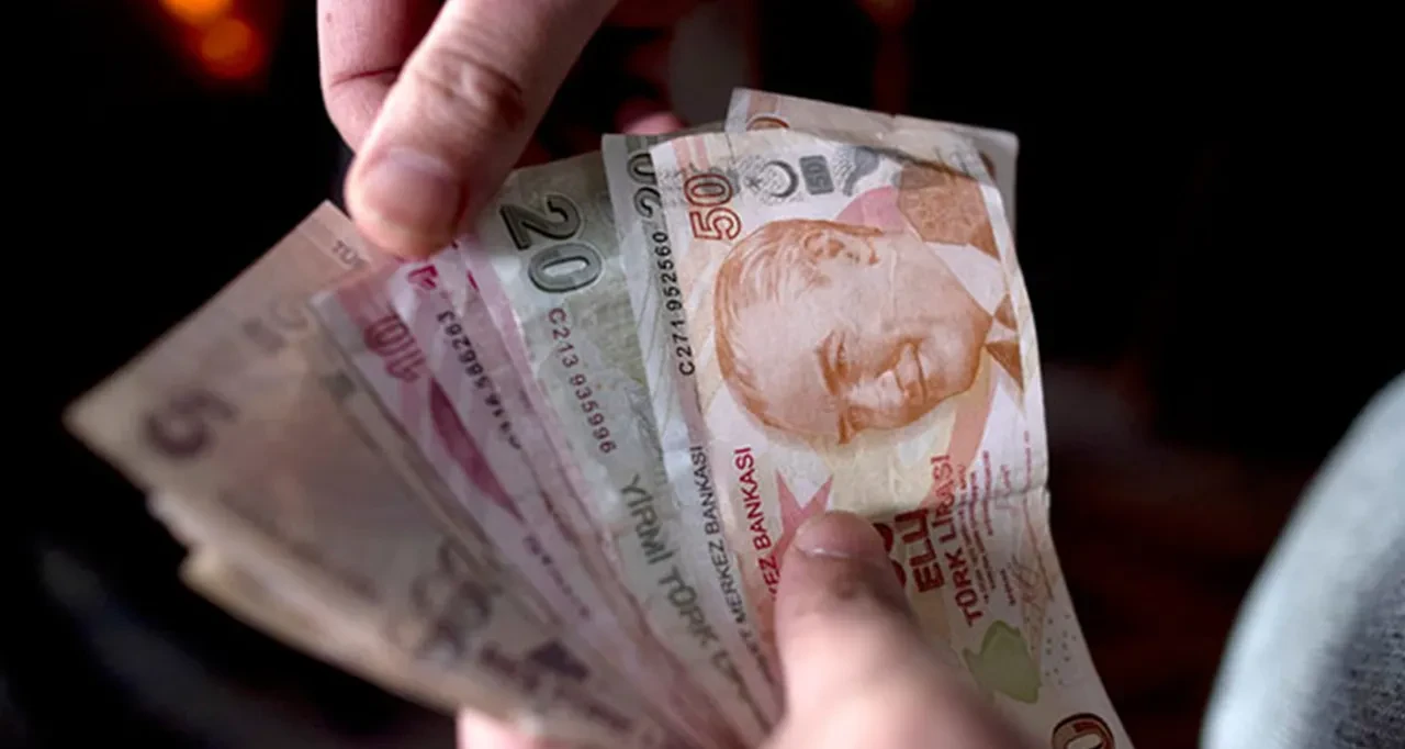 4A, 4B, 4C emekli bayram ikramiyesi 2026 ne kadar olacak? SSK, Bağ-Kur ve memur emeklisi bayram ikramiyesi hesaplaması