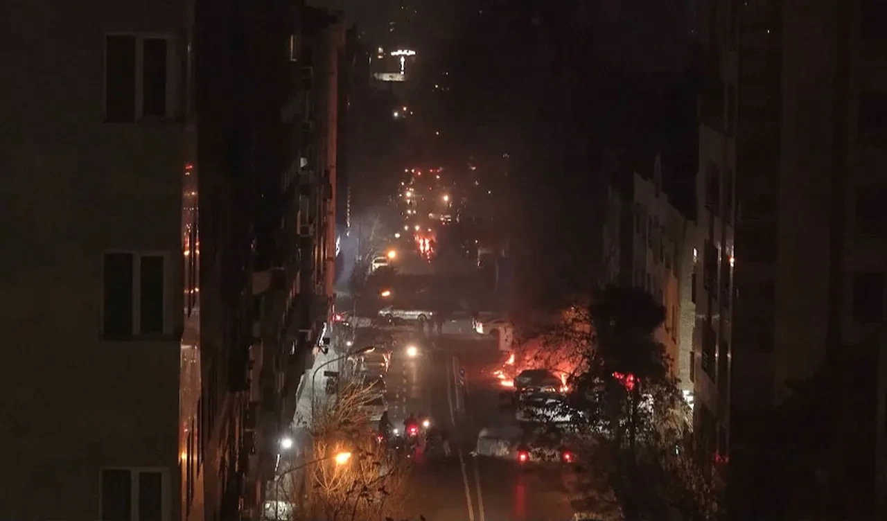 ABD'den vatandaşlarına güvenlik uyarısı: "Karadan Türkiye'ye geçin"