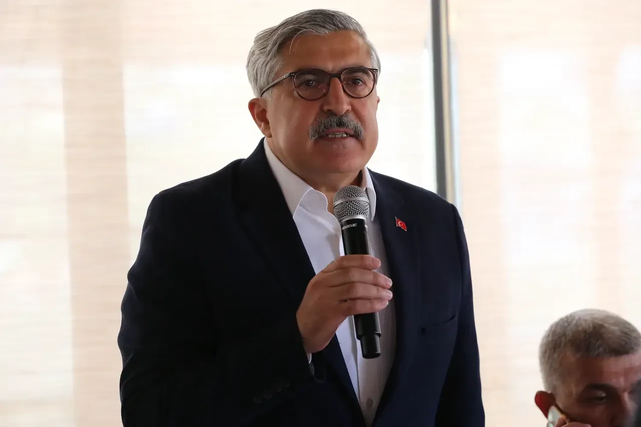 AK Parti Genel Başkan Yardımcısı Yayman: 15 yaş altına sosyal medya sınırı ve sanal bahise kapsamlı düzenleme geliyor