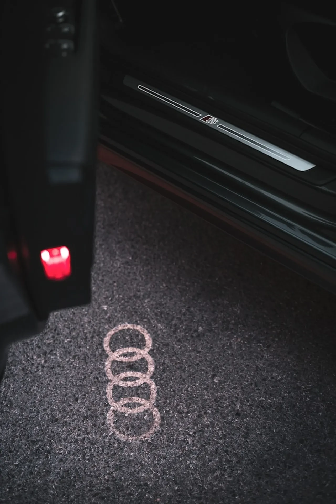 Arabanızda varsa hemen söküp atın: İşte kazaya davetiye çıkaran 6 otomobil aksesuarı