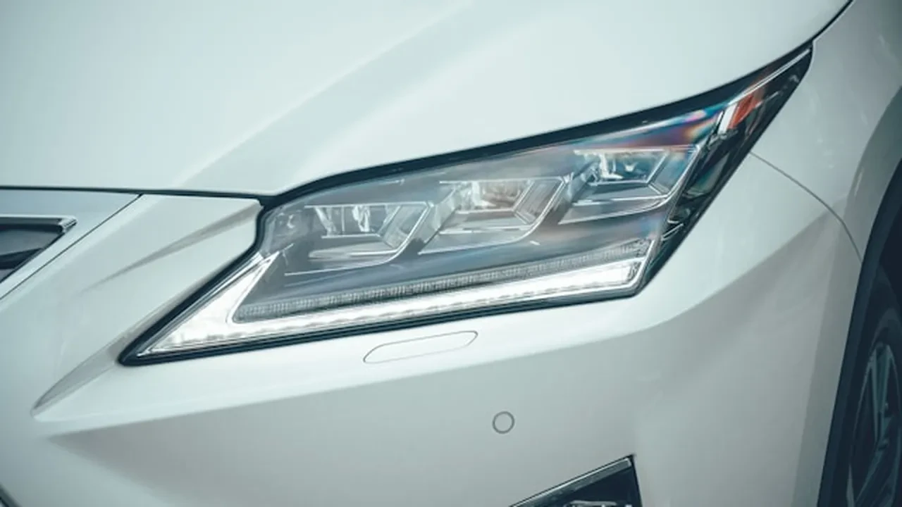 Arabanızda varsa hemen söküp atın: İşte kazaya davetiye çıkaran 6 otomobil aksesuarı