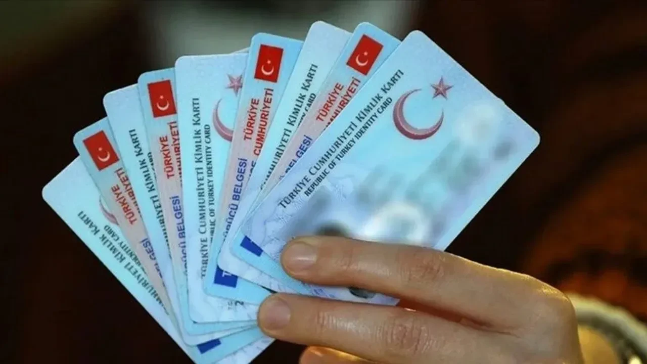 Ehliyet sınavında yeni dönem geliyor! Sınavdan kalan aday başvuru yaptı, kamera detayı dikkat çekti