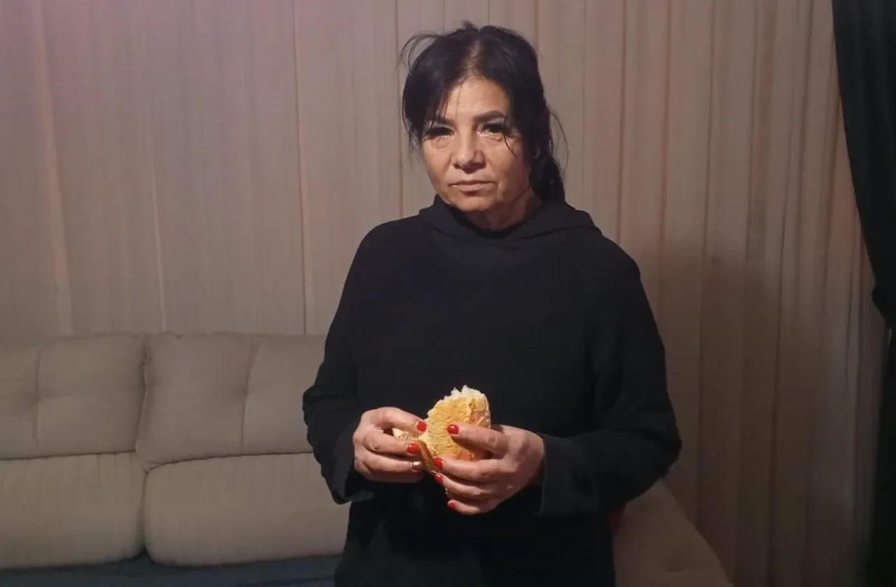 Ekmeğin içinden çıkanı görünce şaşkına döndüler