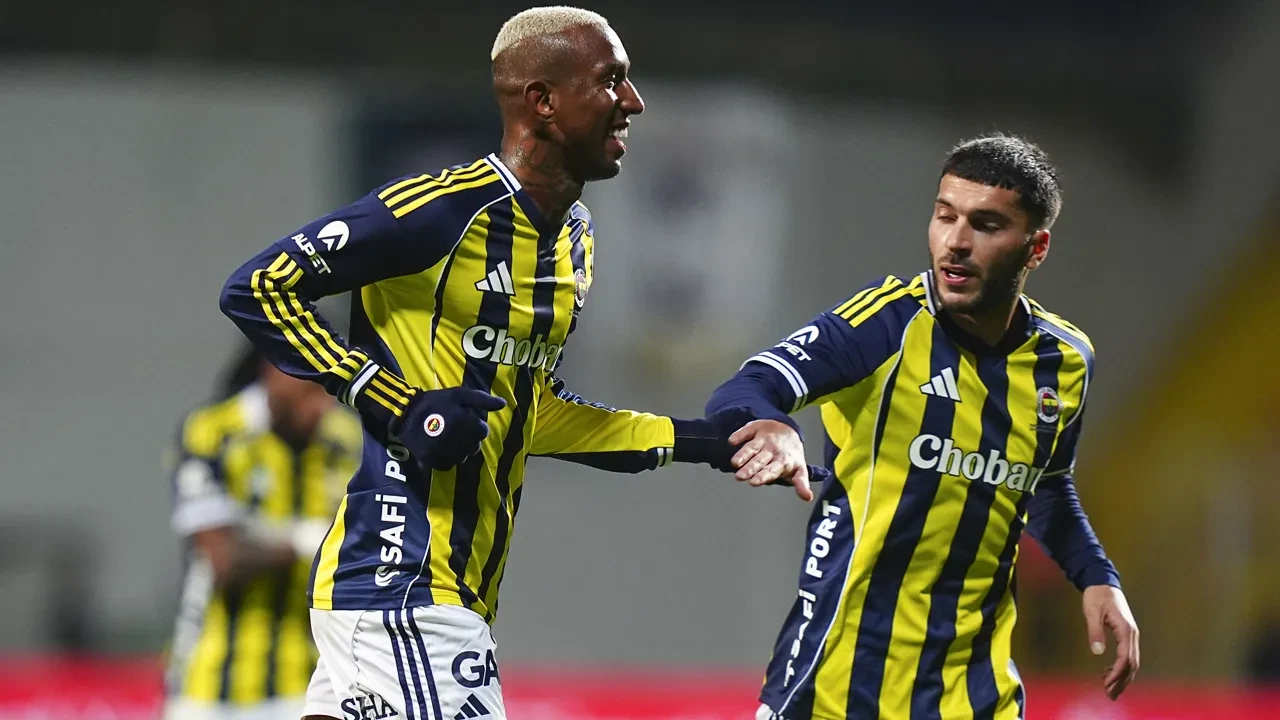 Fenerbahçe, Türkiye Kupası'nda Beyoğlu Yeni Çarşı'yı Talisca ile geçti