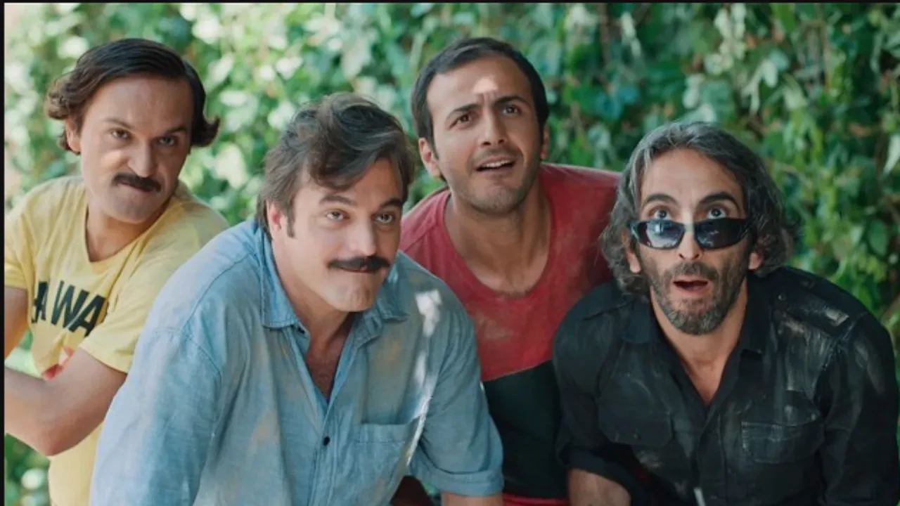 Geniş Aile oyuncularından Ufuk Özkan'a hastanede ziyaret 