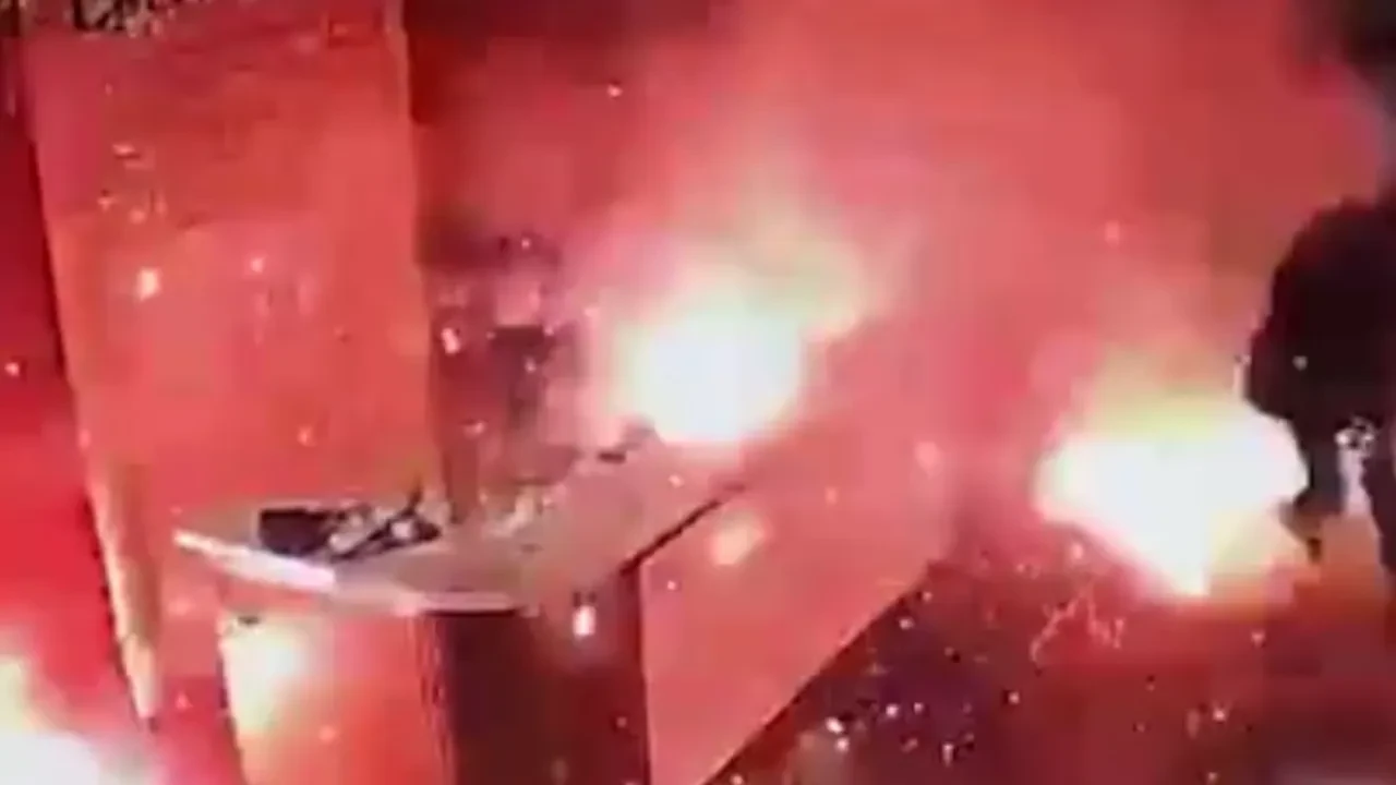 Lüks siteye getirilen kargo bomba gibi patladı! Facianın eşiğinden dönülen anlar ortaya çıktı