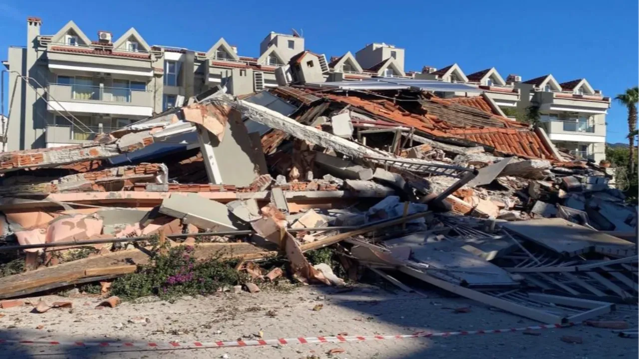 Muğla'da apart otel çöktü! İşçiler son anda kurtuldu