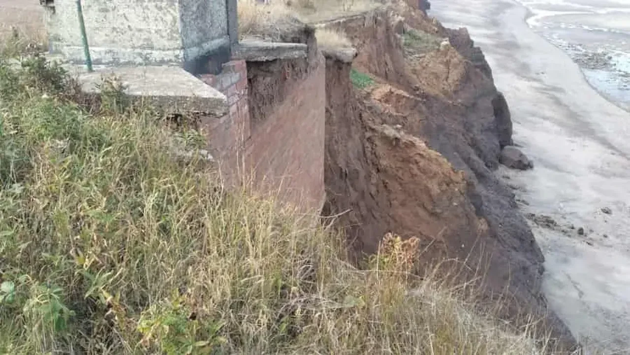 Nükleer sığınak denize düşmekten sadece birkaç gün uzakta! Uçurumun kenarında sallanıyor