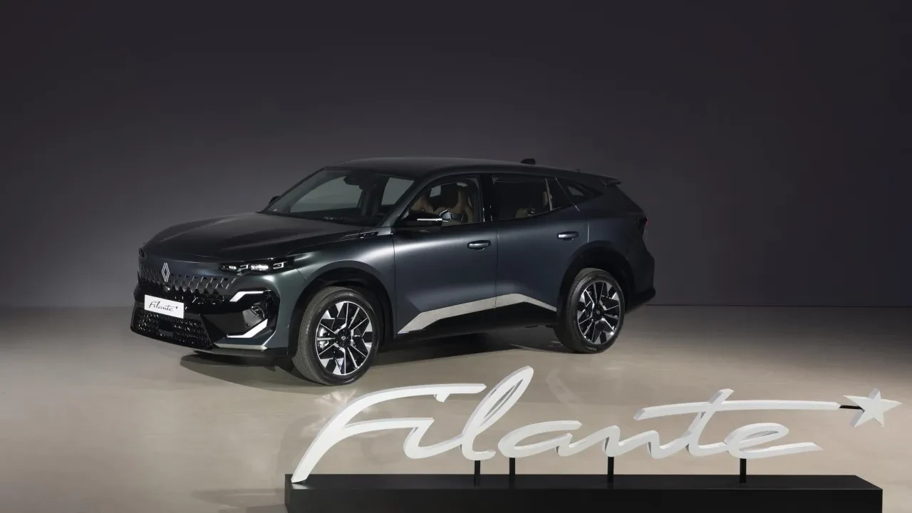 Renault’un en büyük ve en lüks SUV’u tanıtıldı