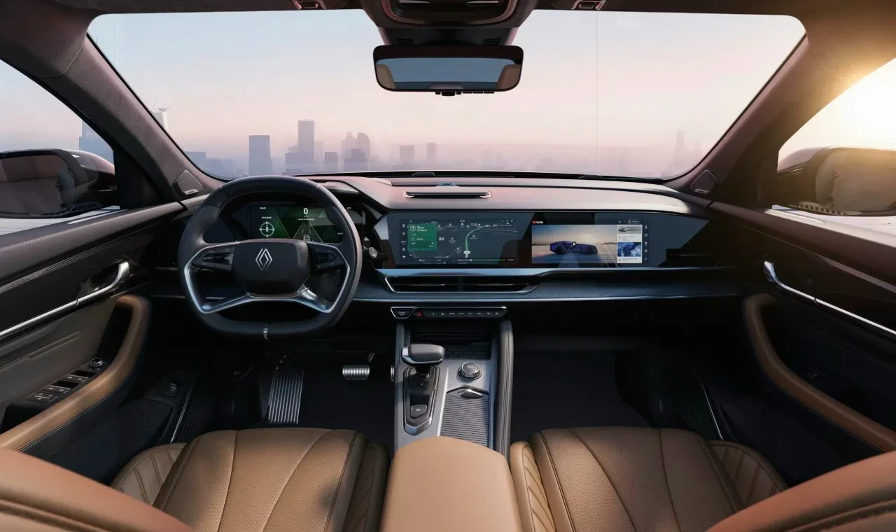 Renault’un en büyük ve en lüks SUV’u tanıtıldı