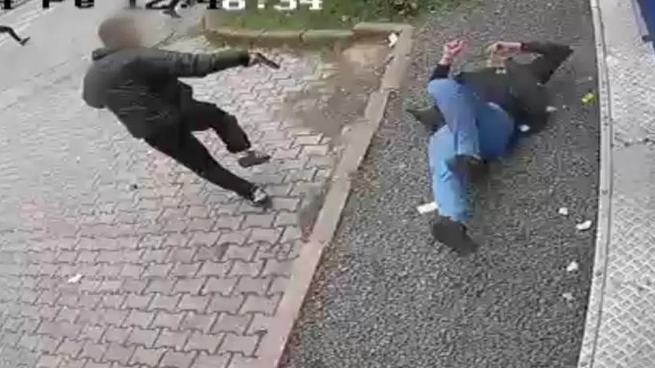 Sokak ortasında kan donduran cinayet! Katillerin cezaları belli oldu