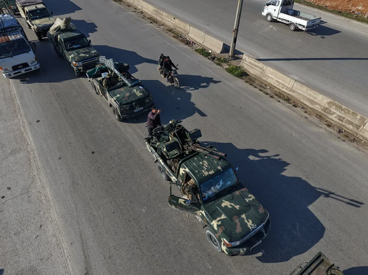 Suriye Ordusu Fırat Nehri'nin batısındaki siviller için tahliye koridoru oluşturdu