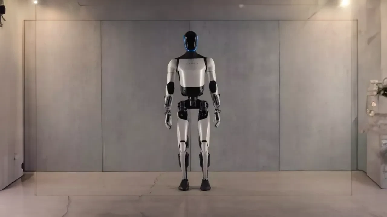 Yapay zeka sanal dünyadan çıktı: İnsansı robot savaşları resmen başladı! Google, Tesla ve Çin karşı karşıya