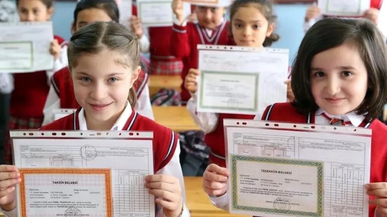 4. sınıfta takdir/teşekkür belgesi var mı 2026? Karne yerine gelişim raporu verilecek sınıfların listesi!